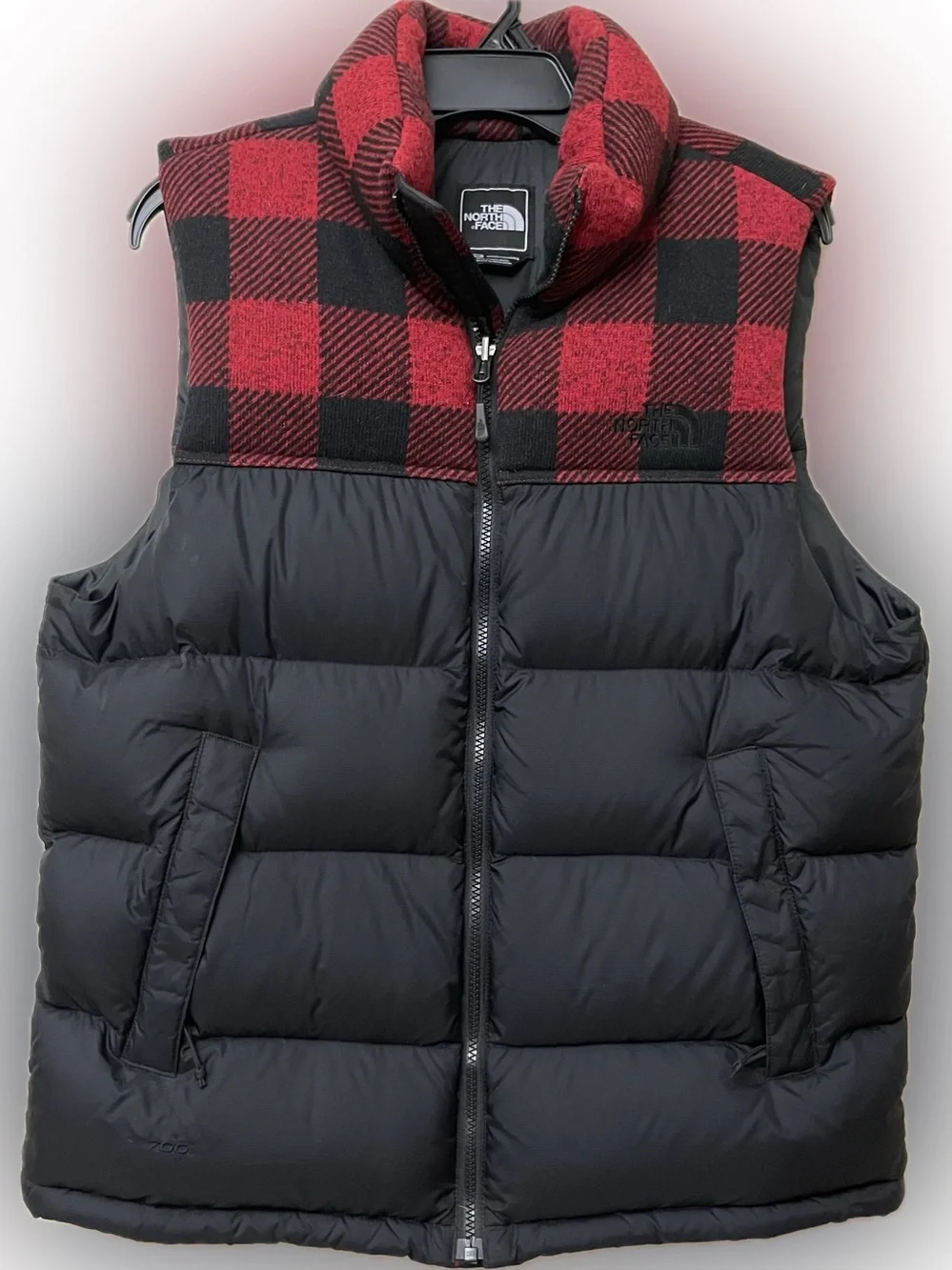 The North Face Nuptse 700 puffer vest Size M. buffalo plaid design on the yoke.